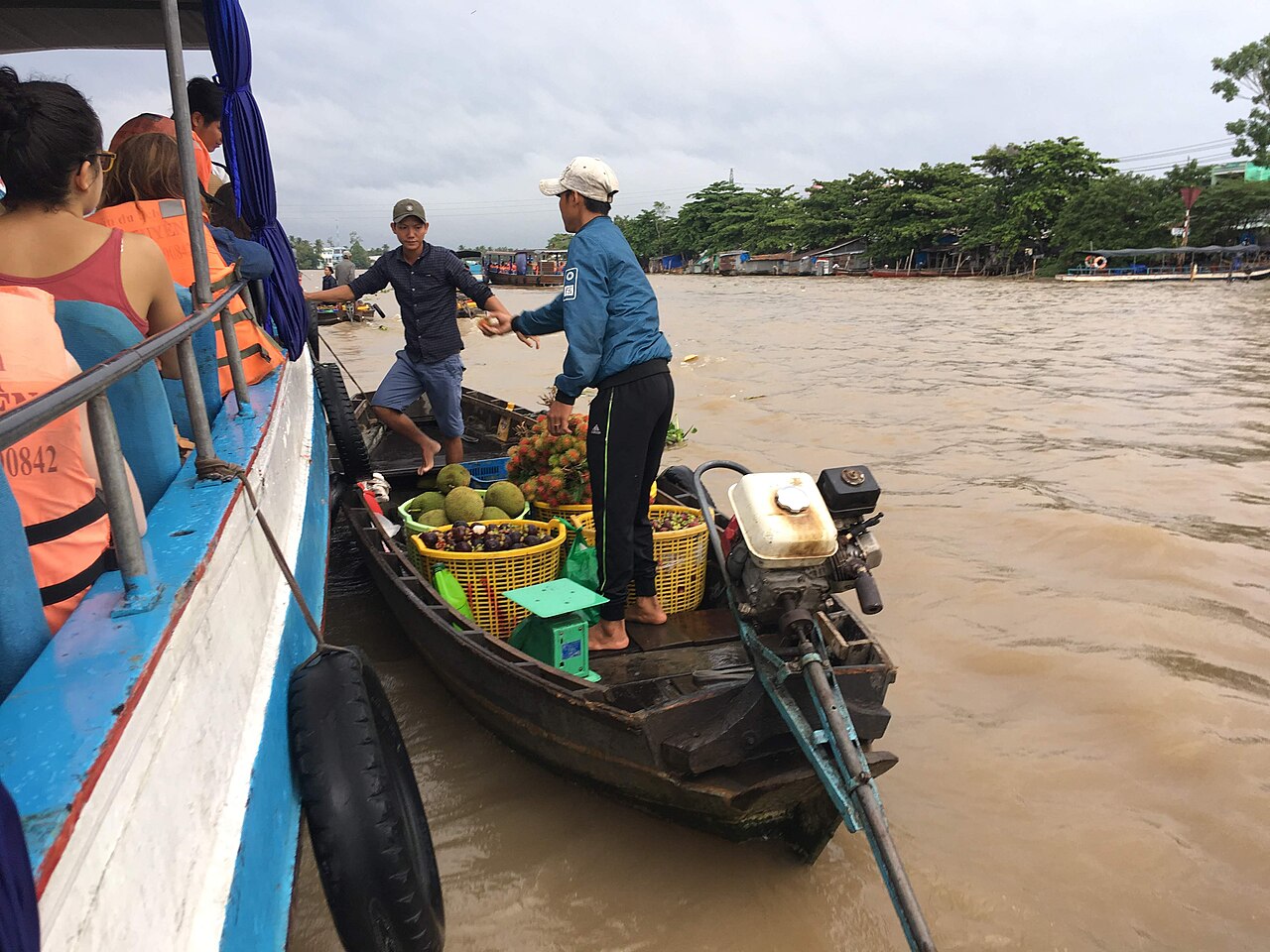Boats at Cai Rang Floating Market in Can Tho, Vietnam