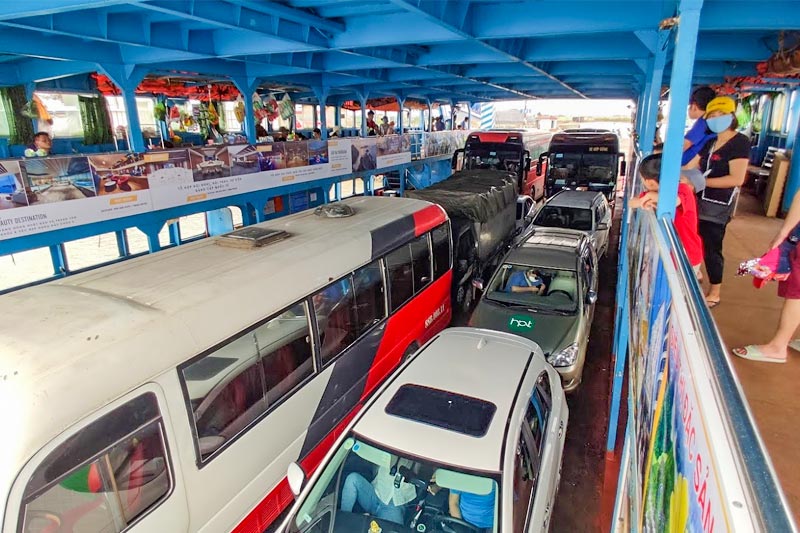 Ferry crossing from the mainland to Cat Ba Island