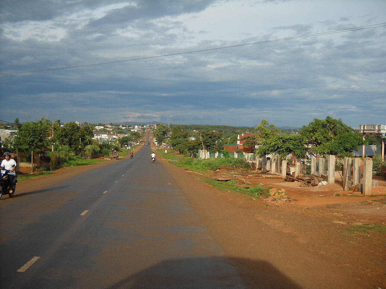 National Route 14 corridor crossing the Central Highlands plateau