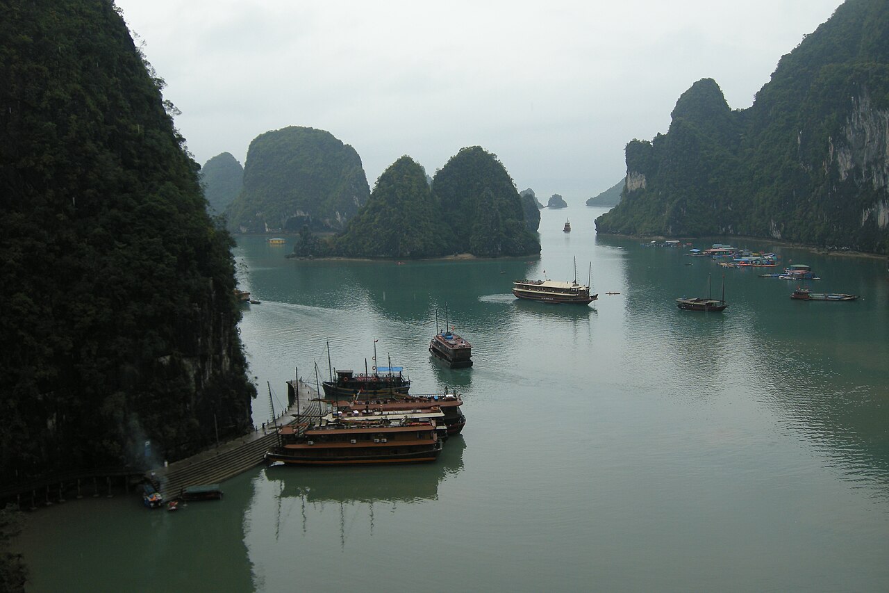 Ha Long Bay from above, a northern Vietnam December route reference